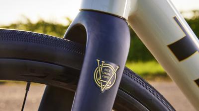 Trek Domane AL 2 54 Crimson to Dark Carmine Fade Produktbild 12