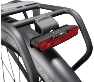 AXA AXA R&uuml;cklicht Juno Batterie Auto Off 80 Produktbild 4